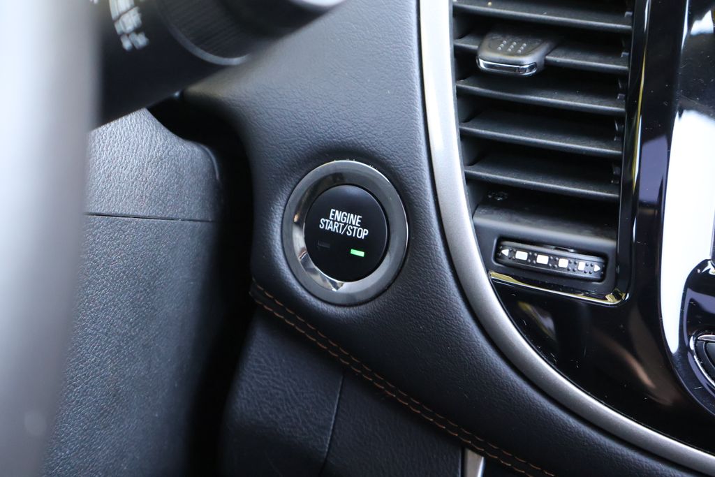2020 Chevrolet Trax LT photo 19