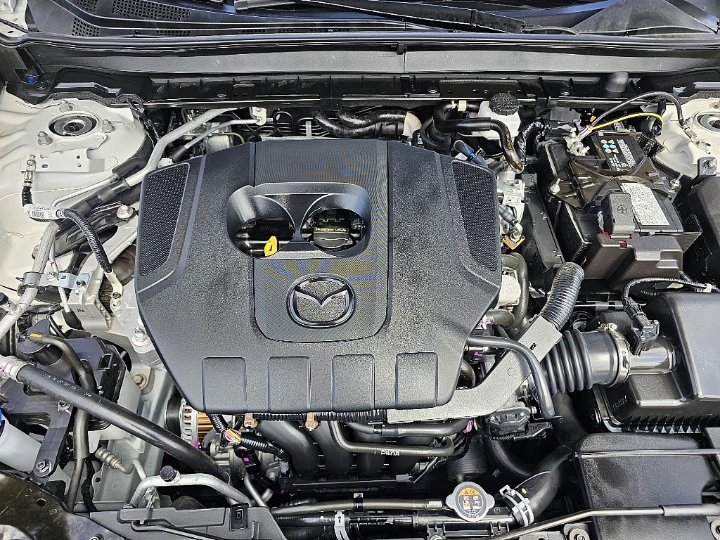 2025 Mazda CX-30 2.5 S Preferred photo 9