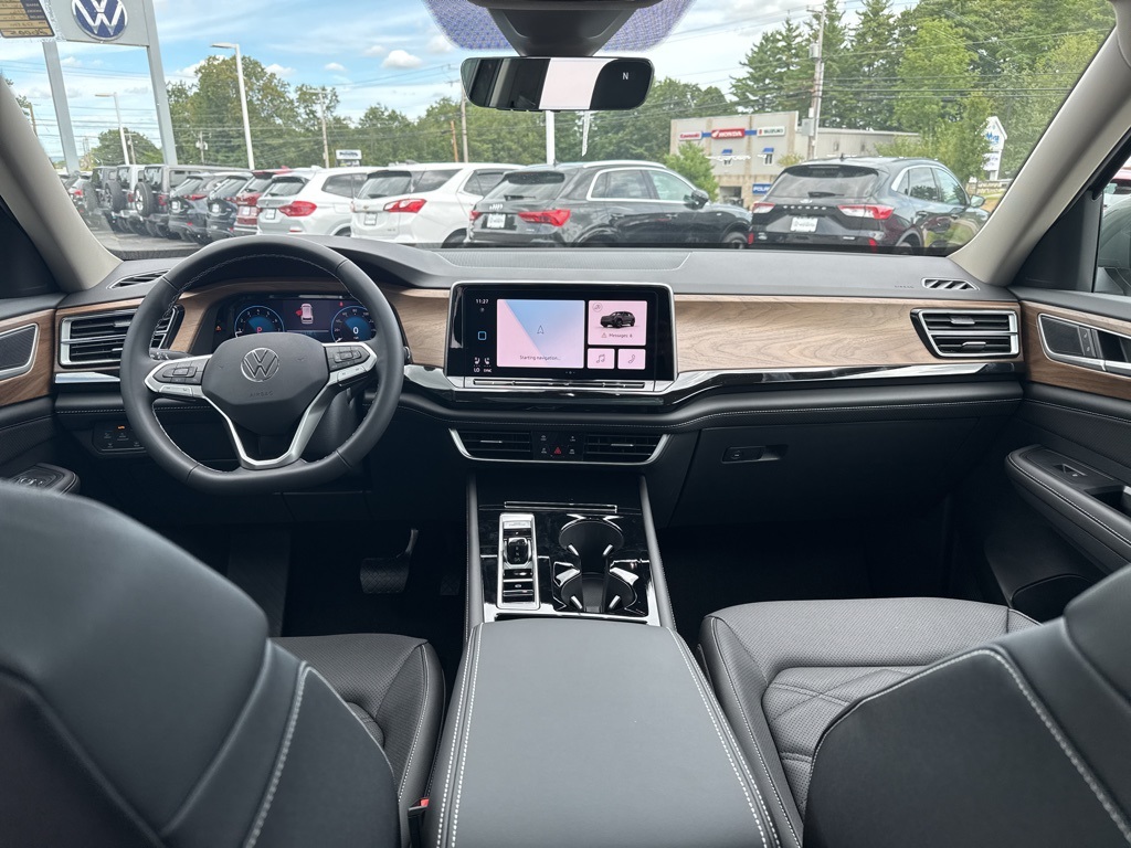 2026 Volkswagen Atlas SE Technology photo 25