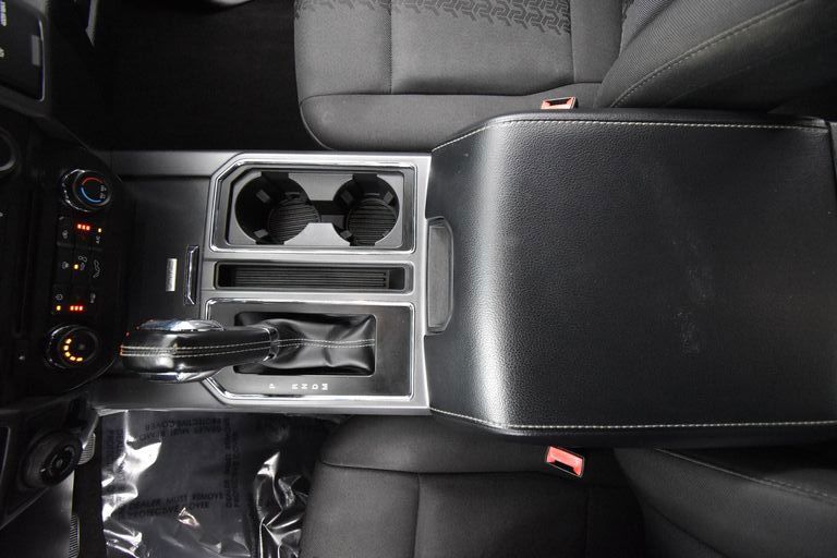 2018 Ford F-150 XLT FX4 photo 25