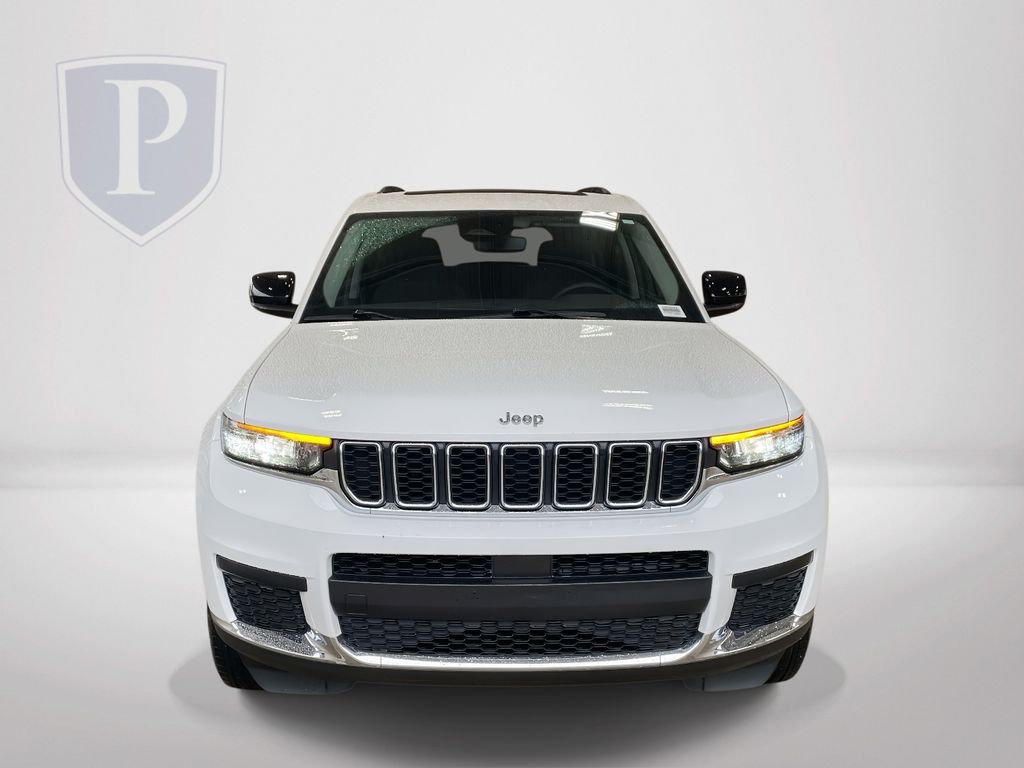 2024 Jeep Grand Cherokee Laredo photo 2
