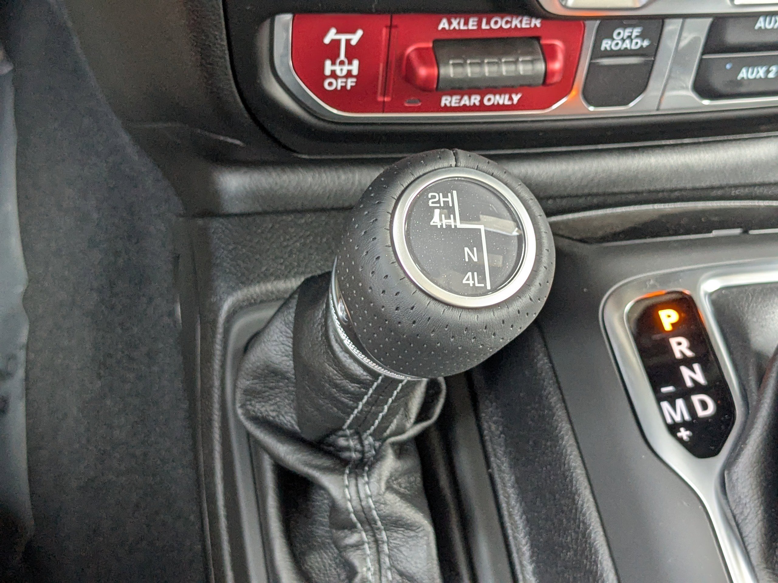 2025 Jeep Gladiator Mojave photo 18