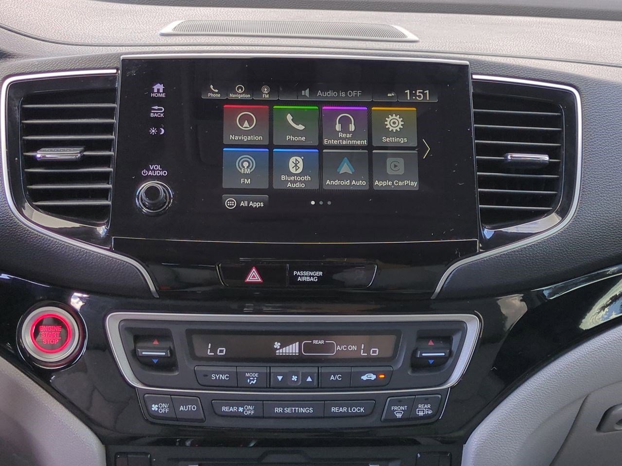 2022 Honda Pilot Touring photo 16