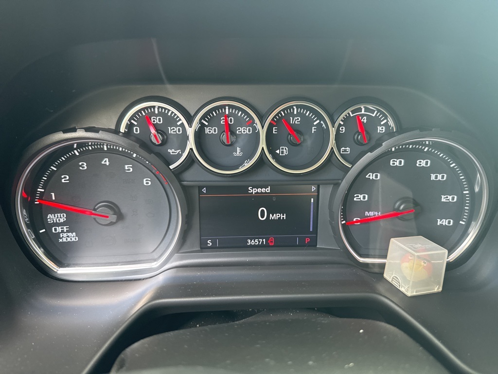 2023 Chevrolet Tahoe LS photo 3