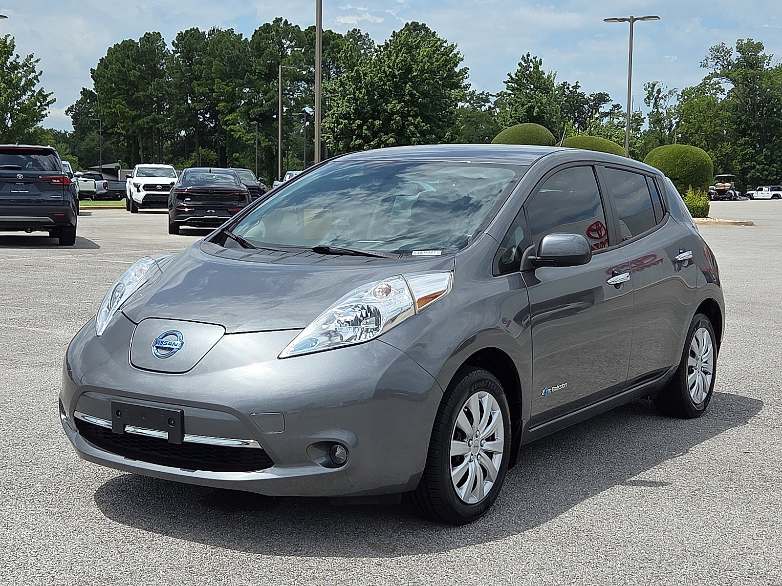Used 2017 Nissan LEAF S with VIN 1N4BZ0CP5HC300558 for sale in Rogers, AR