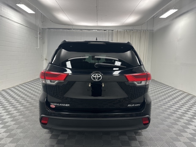 2019 Toyota Highlander XLE photo 6