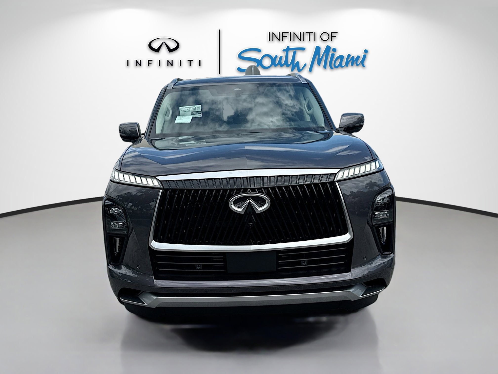 2026 Infiniti QX80 Luxe photo 2