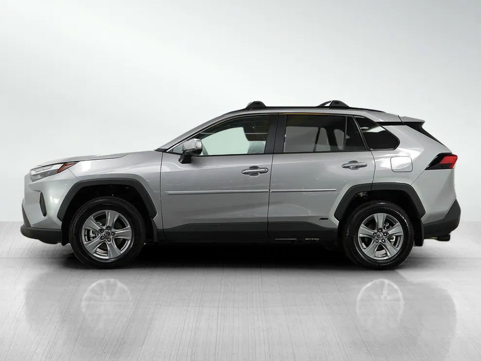Used 2025 Toyota RAV4 XLE with VIN 4T3RWRFV1SU183761 for sale in Bloomington, Minnesota