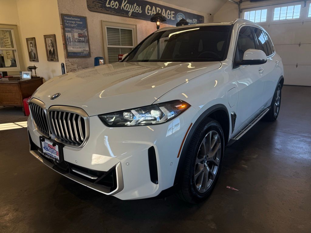 2024 Bmw X5 xDrive50e photo 3