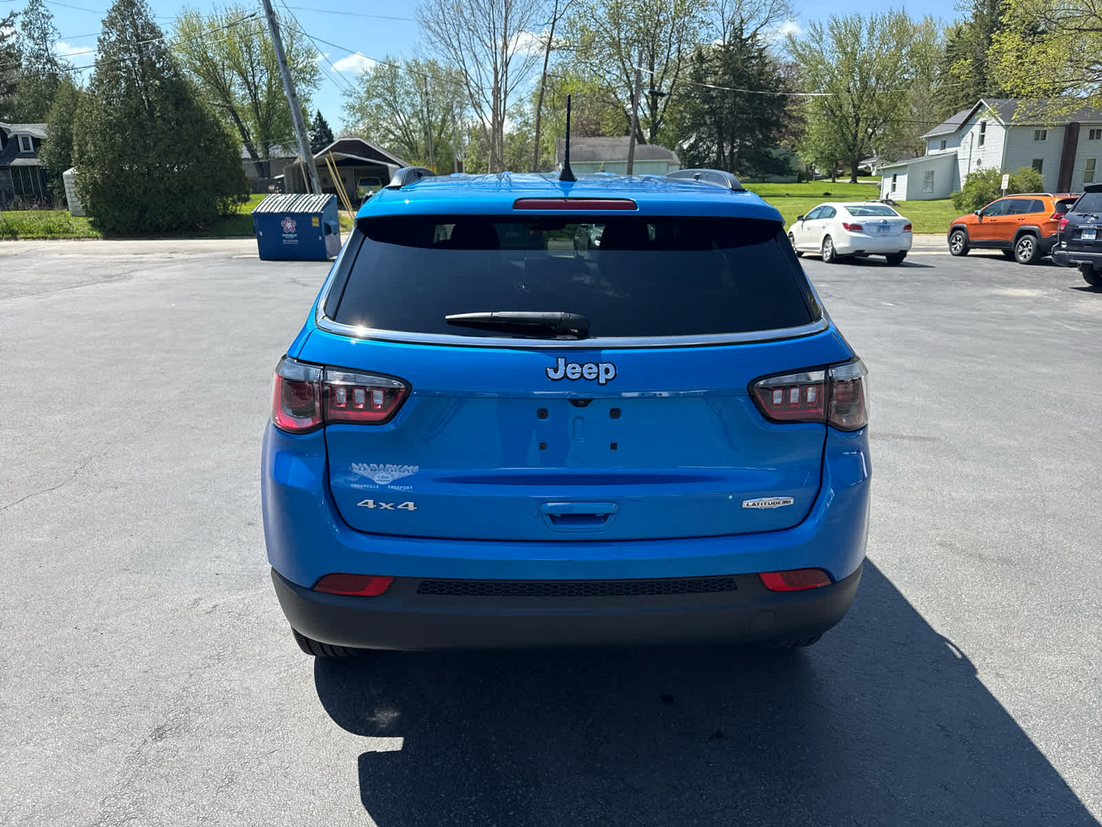 2023 Jeep Compass Latitude Lux photo 4