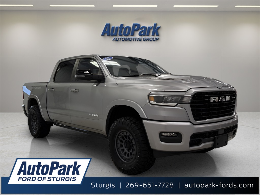 2025 RAM Ram 1500 Pickup Laramie's photo