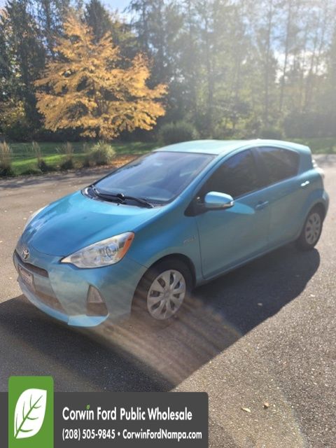 2013 Toyota Prius c Three