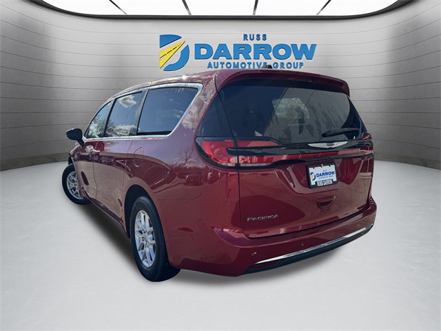 2025 Chrysler Pacifica photo 3