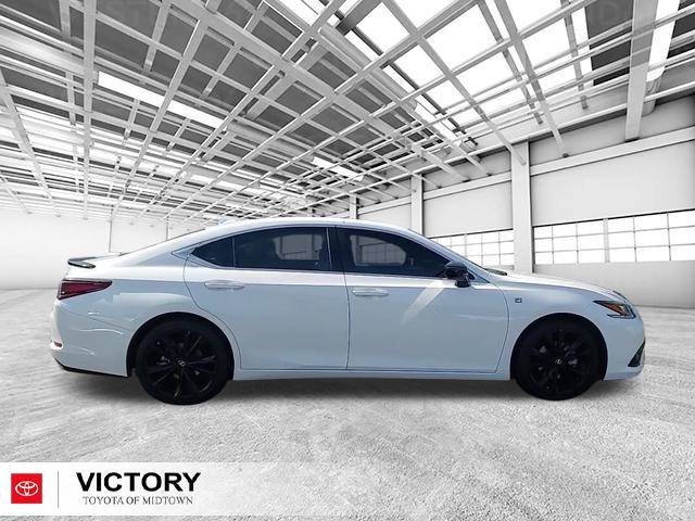 2021 Lexus ES 350 F SPORT photo 2