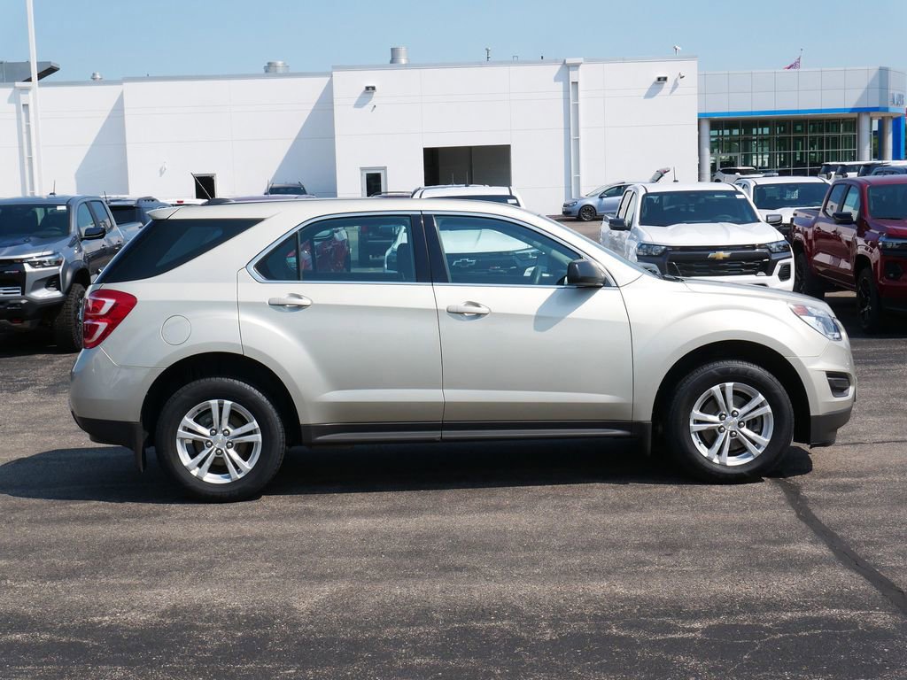 2016 Chevrolet Equinox LS photo 8