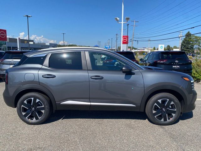 2025 Nissan Kicks SV photo 2