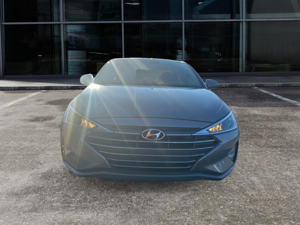 2020 Hyundai Elantra SEL Value Edition Limited photo 2