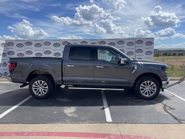 2025 Ford F-150 XLT's photo
