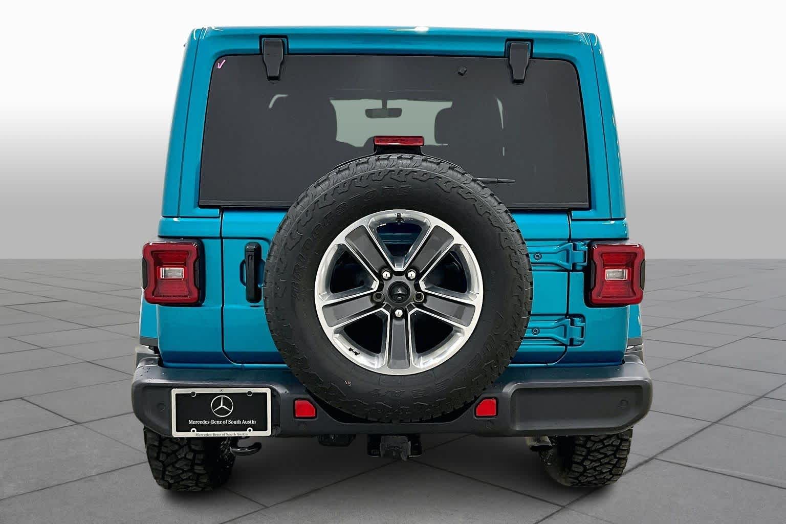 2020 Jeep Wrangler Unlimited Sahara photo 4