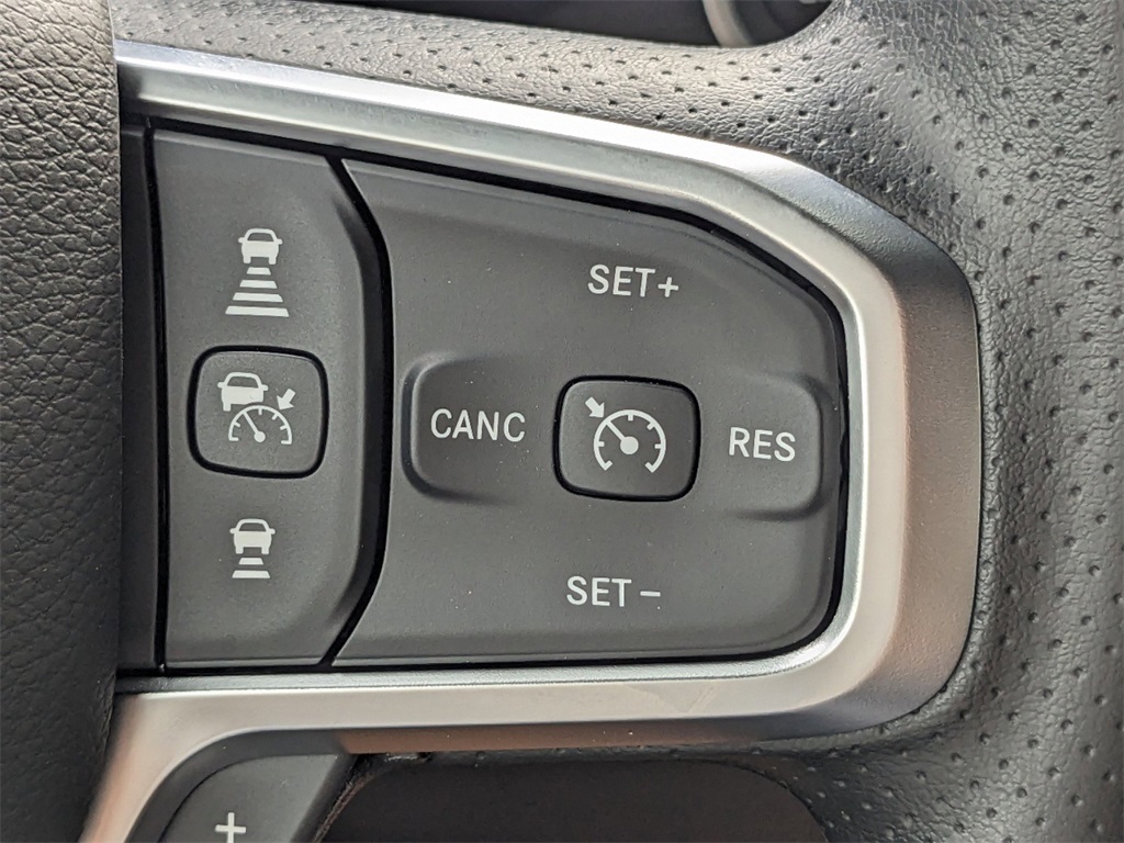 2025 Ram 1500 Tradesman photo 18