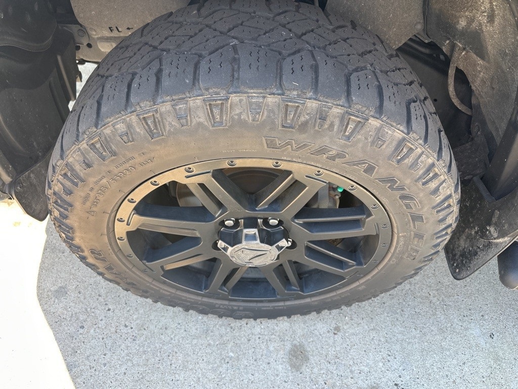 2020 Toyota Tundra SR5 Grade photo 2