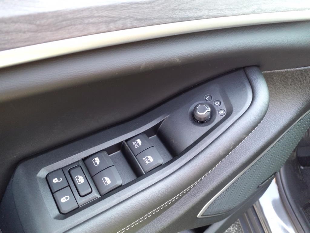 2025 Jeep Grand Cherokee Limited photo 5
