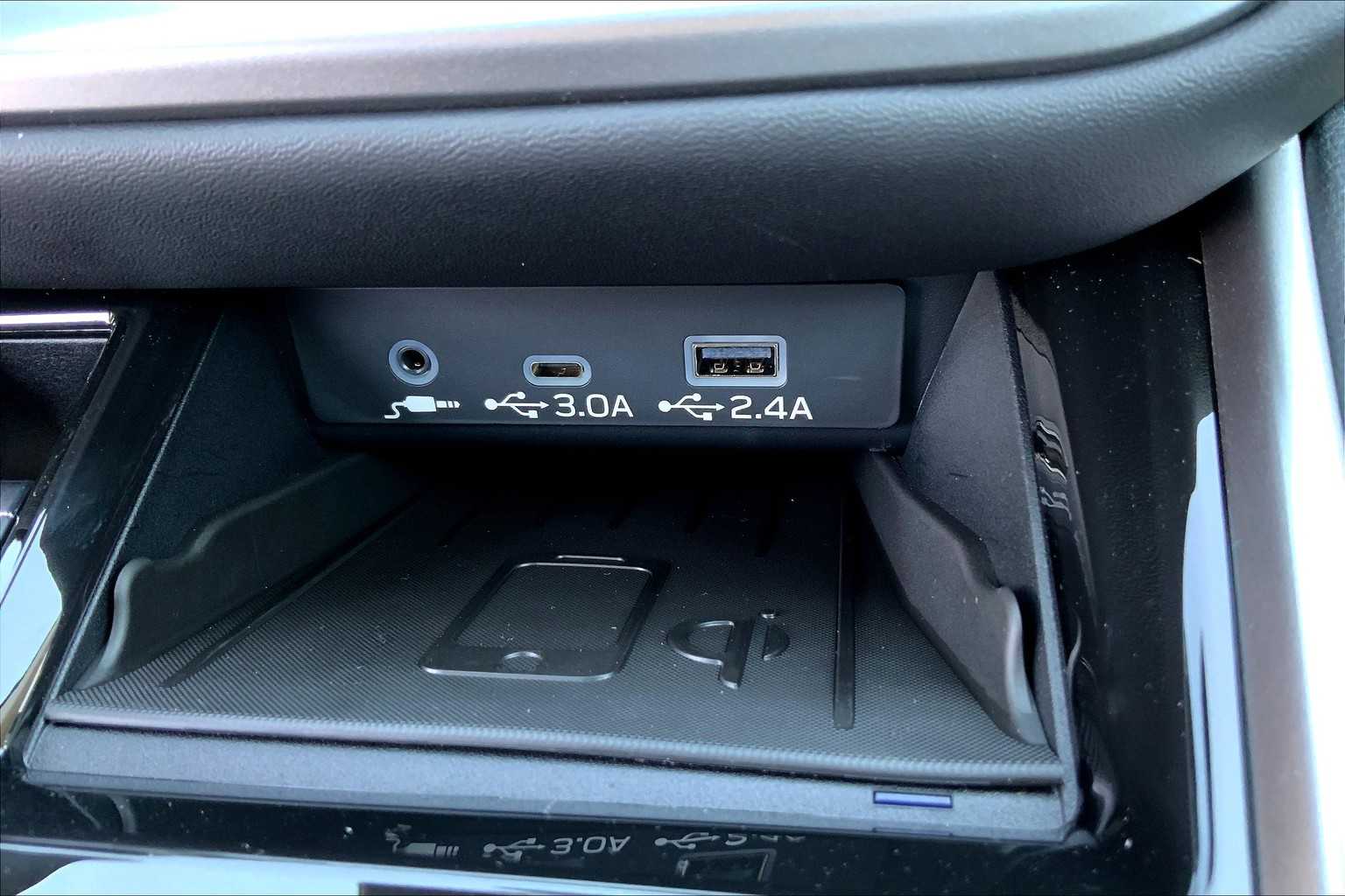 2025 Subaru Outback Touring photo 14