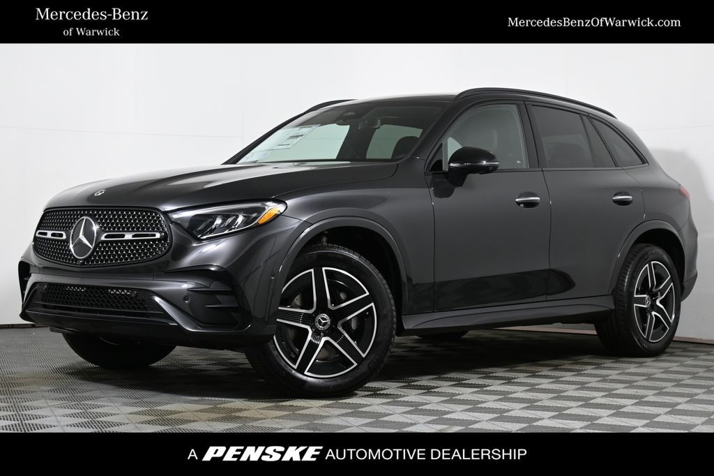 2026 Mercedes-Benz GLC Base's photo