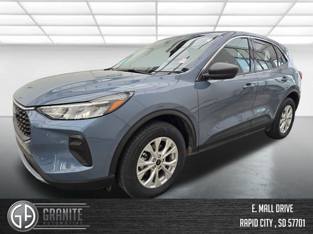 2024 Ford Escape Active's photo