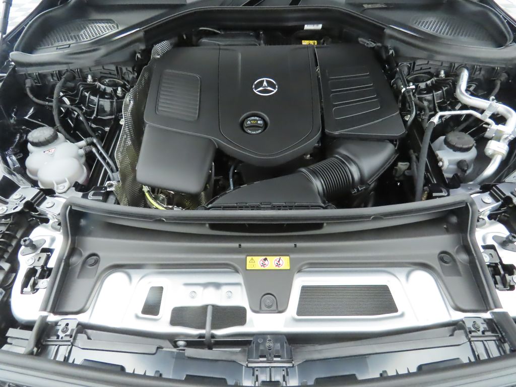 2026 Mercedes Benz GLC 300 photo 26