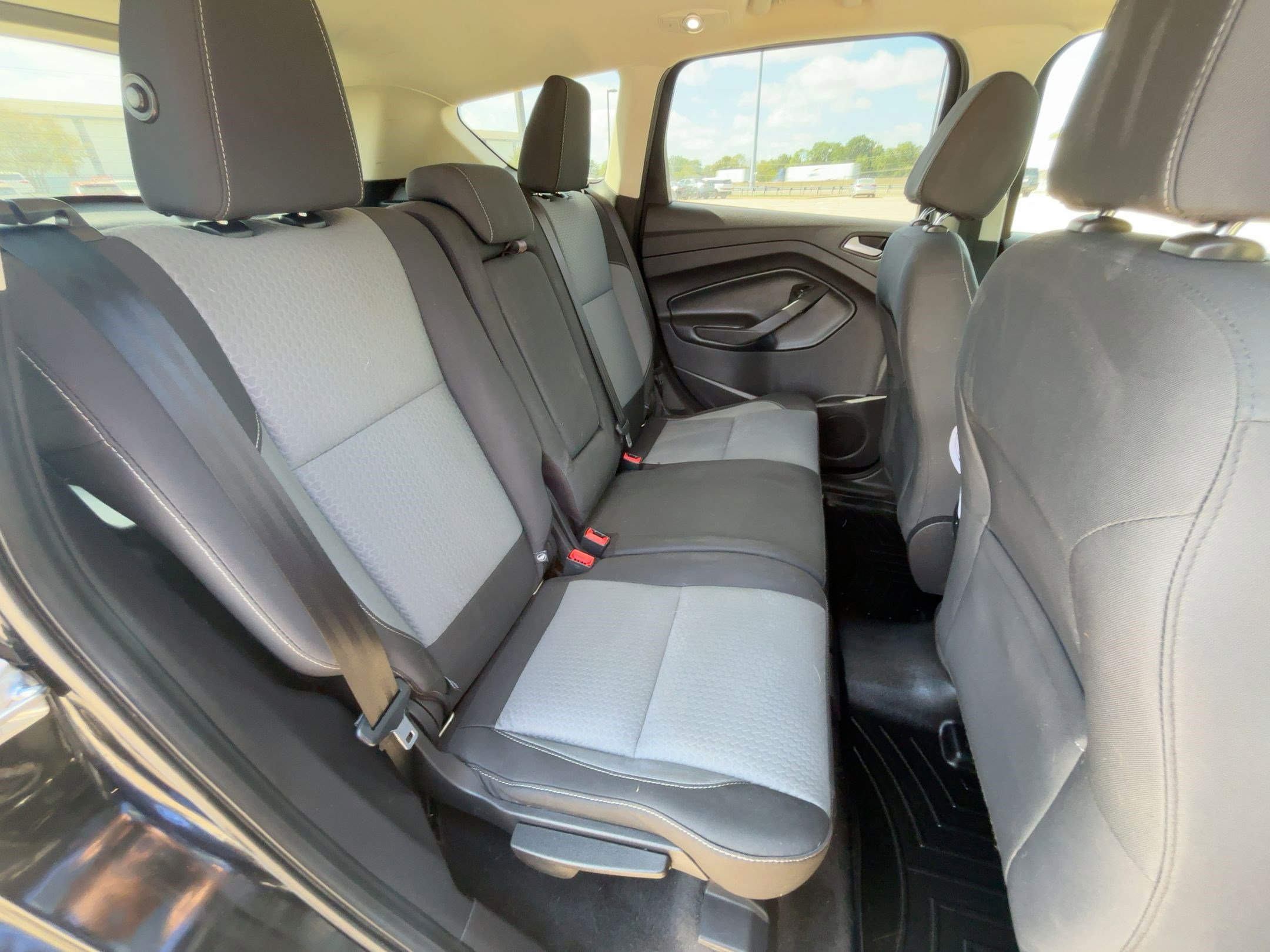 2017 Ford Escape SE photo 25