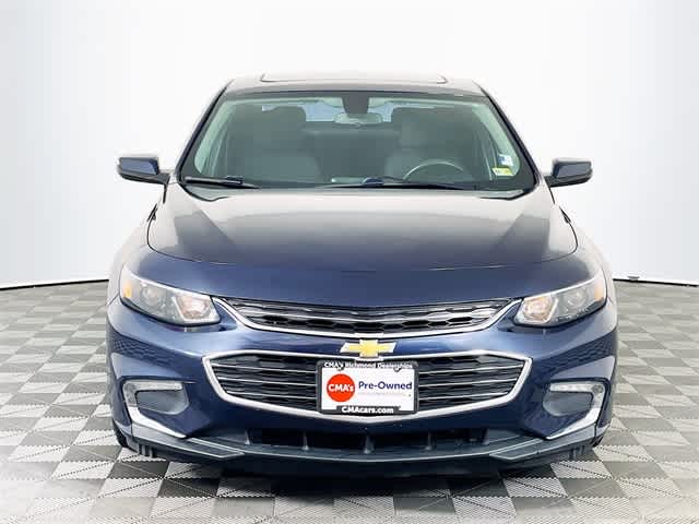 2017 Chevrolet Malibu 1LT photo 2