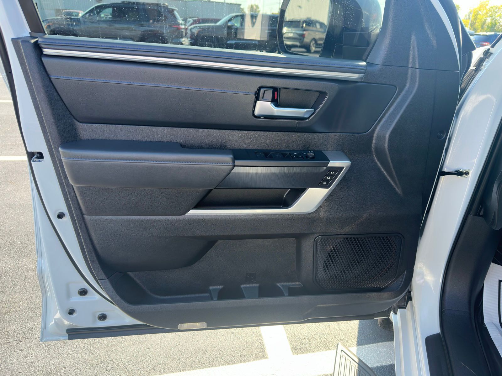 2025 Toyota Sequoia Platinum photo 10