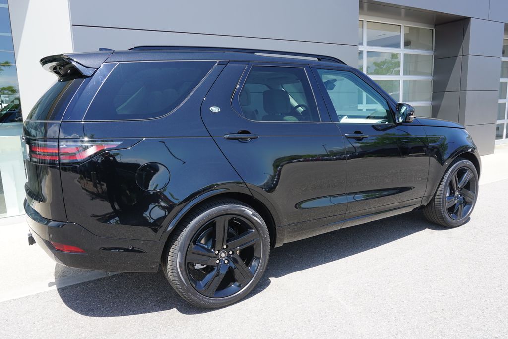 2025 Land Rover Discovery SE photo 4
