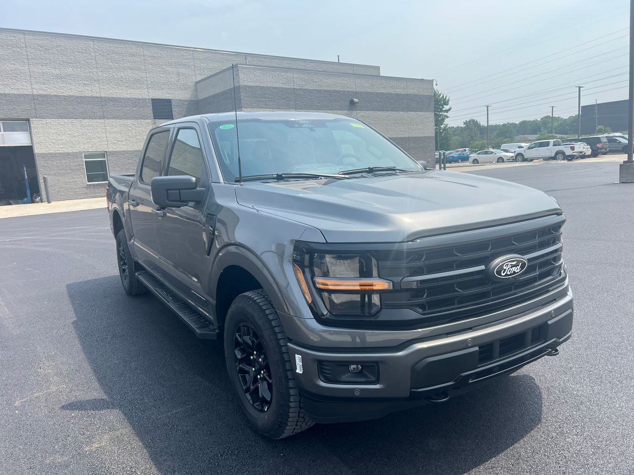 2025 Ford F-150 XLT photo 3