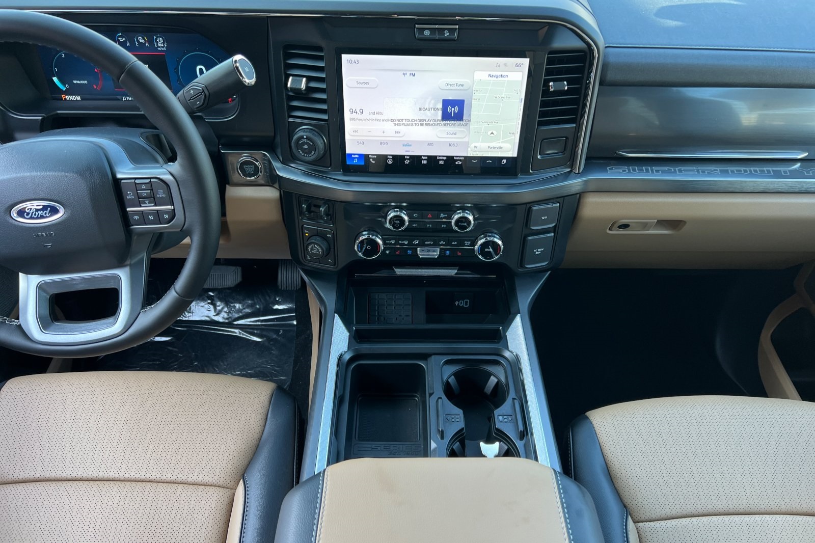 2025 Ford F-250 Lariat photo 14
