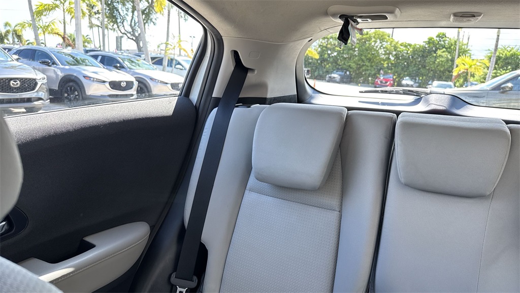 2019 Honda HR-V LX photo 16