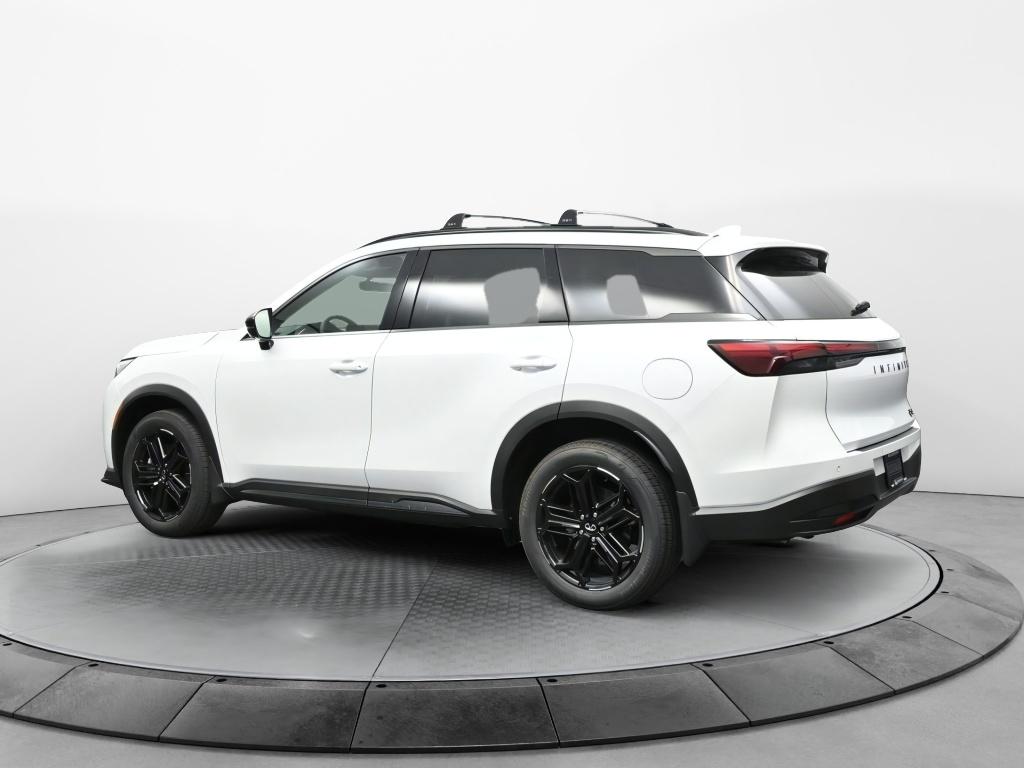 2026 Infiniti QX60 Luxe photo 3