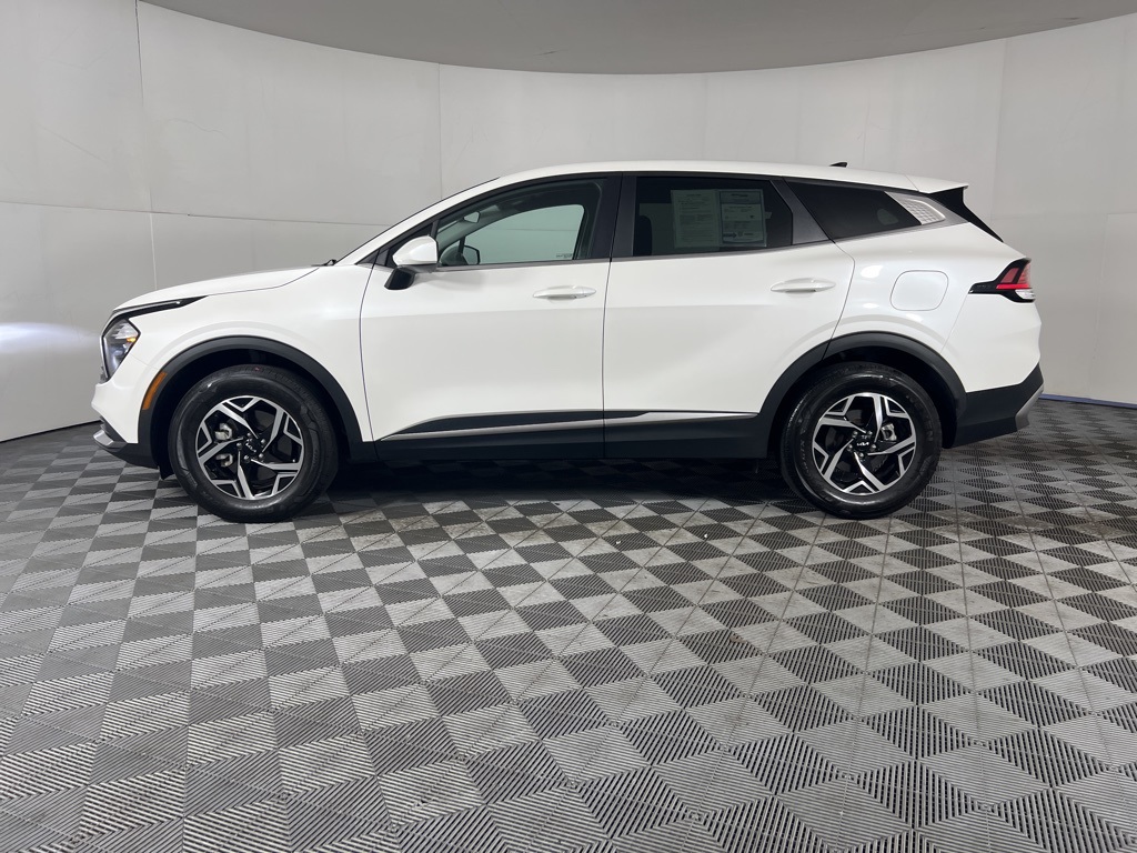 2023 Kia Sportage LX photo 13
