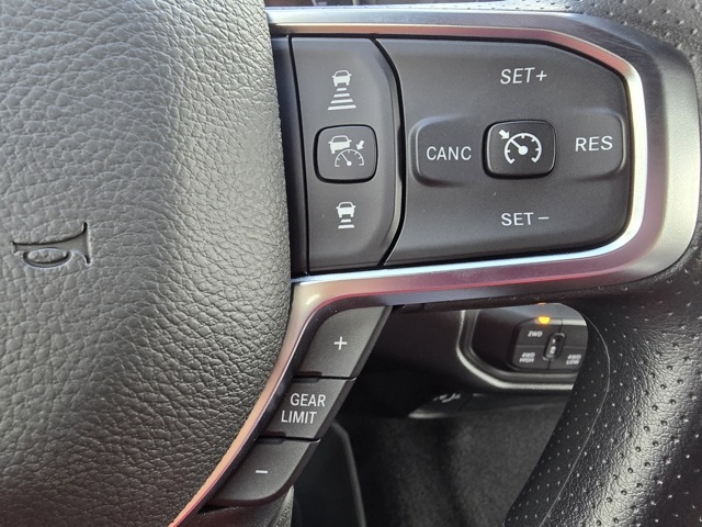2025 Ram 2500 Tradesman photo 12