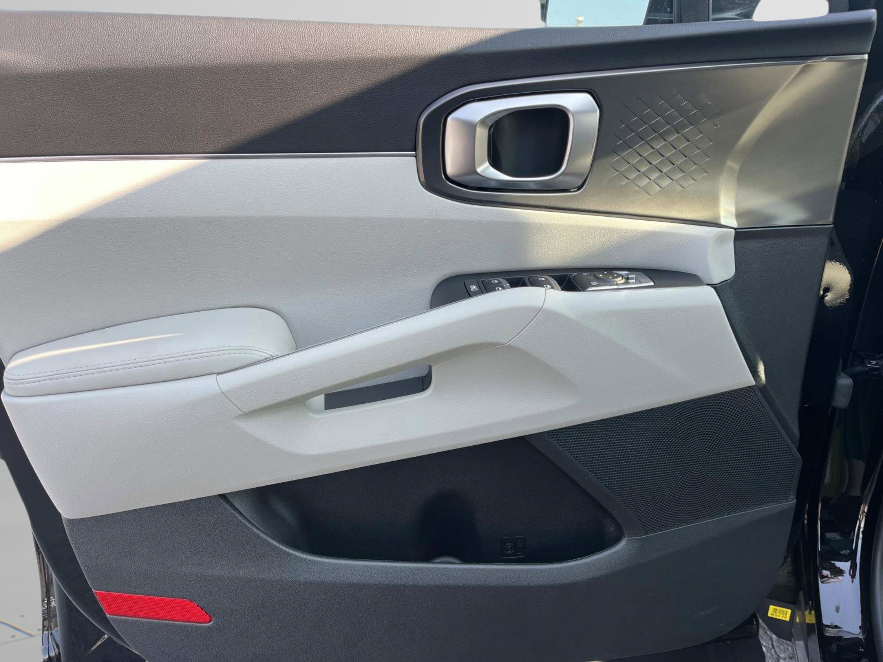 2025 Kia Sorento Hybrid EX photo 19