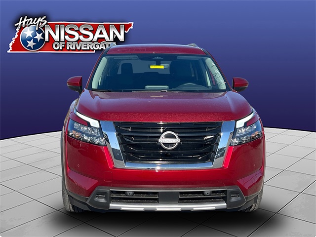 2025 Nissan Pathfinder SL photo 2