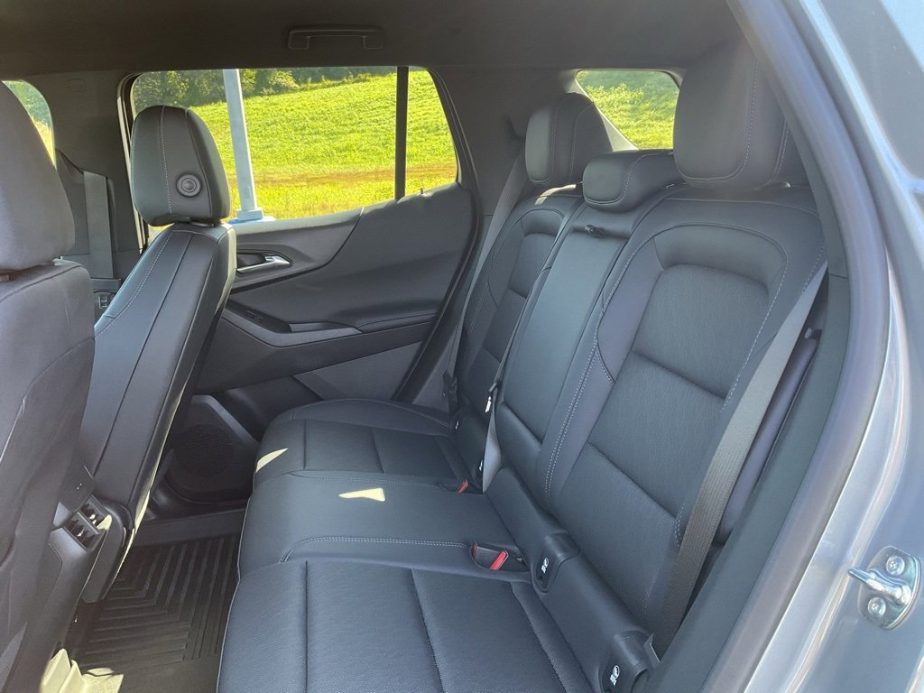 2025 Chevrolet Equinox LT photo 14
