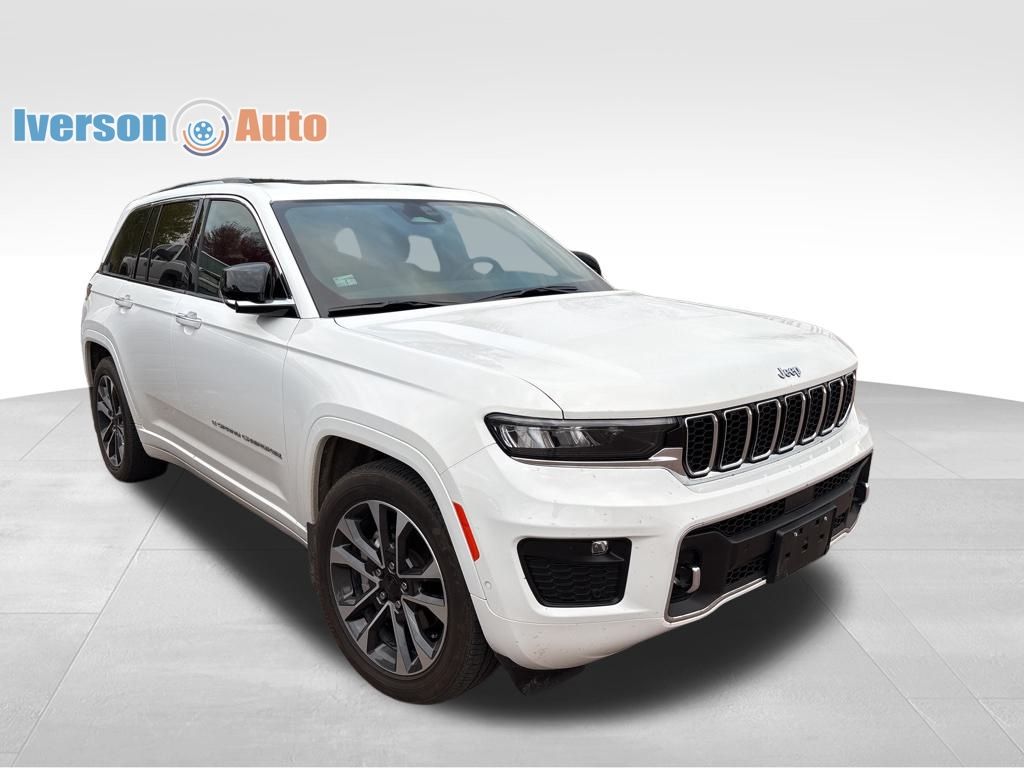 2023 Jeep Grand Cherokee Overland photo 4