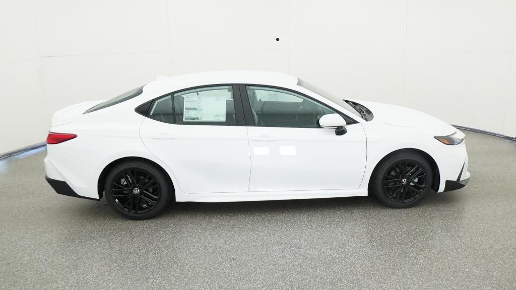 2025 Toyota Camry SE photo 25