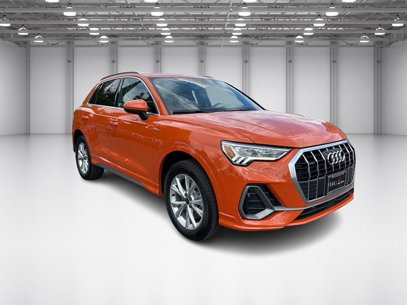 2023 Audi Q3 45 TFSI S line Premium photo 5