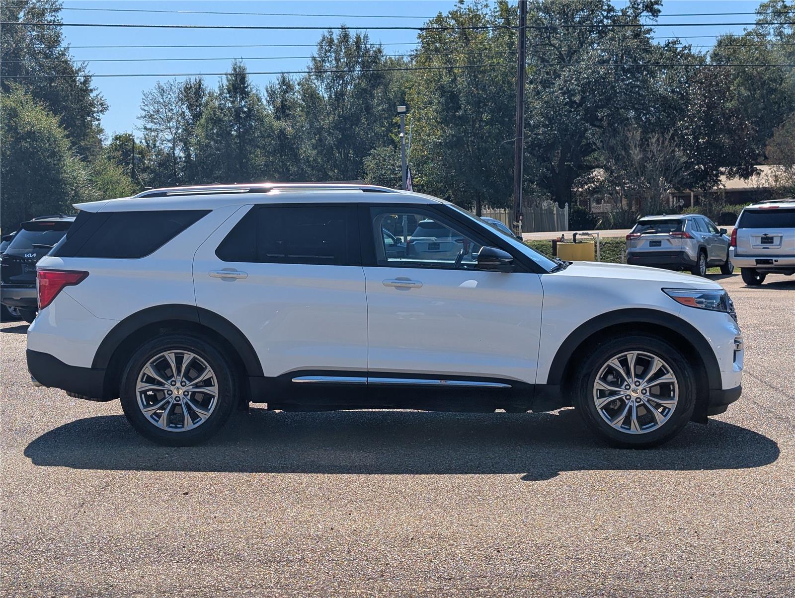 2022 Ford Explorer Limited photo 3