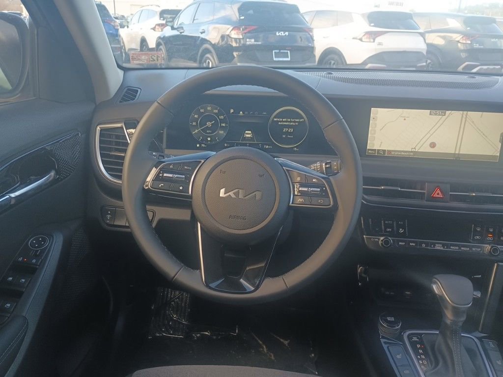 2024 Kia Seltos X-Line photo 12