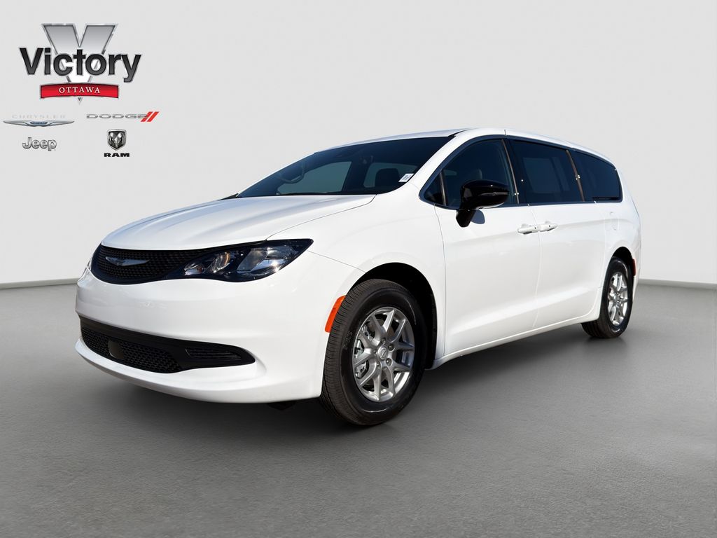 2026 Chrysler Voyager LX's photo