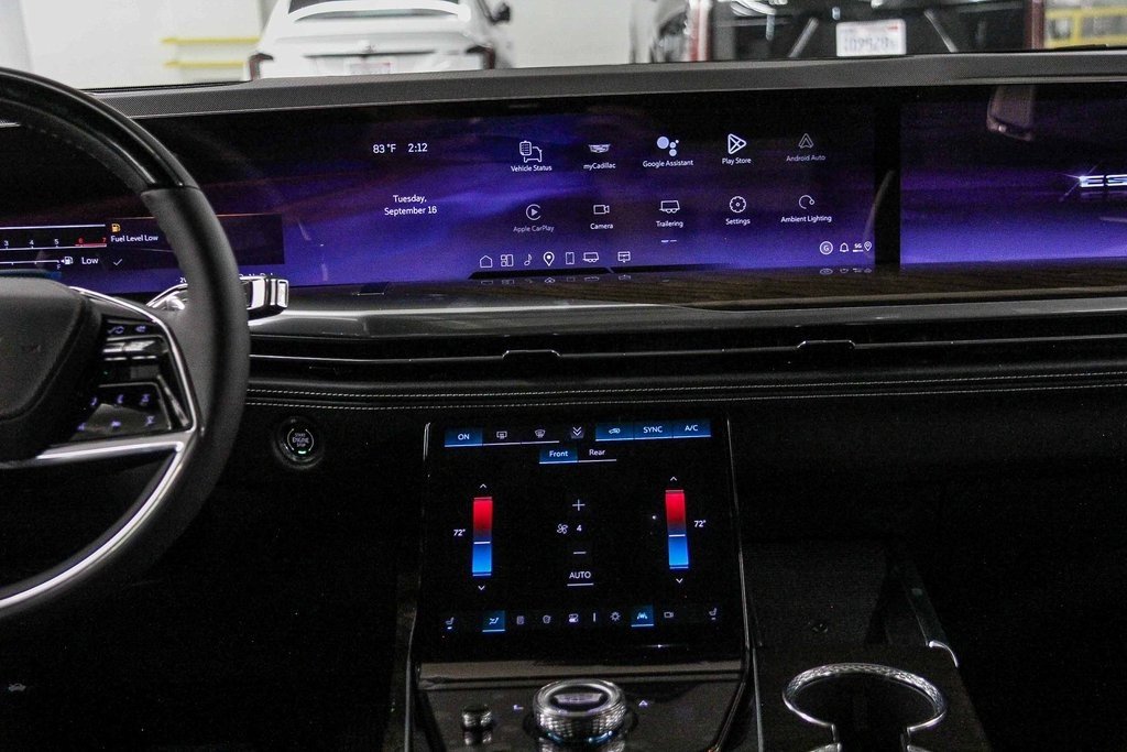 2026 Cadillac Escalade Platinum Sport photo 14